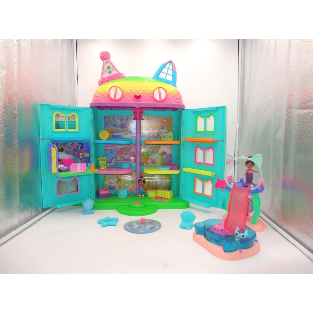 Gabby's Dollhouse Rainbow Purr-ific Cat Adventures Pool Playset Spin Master